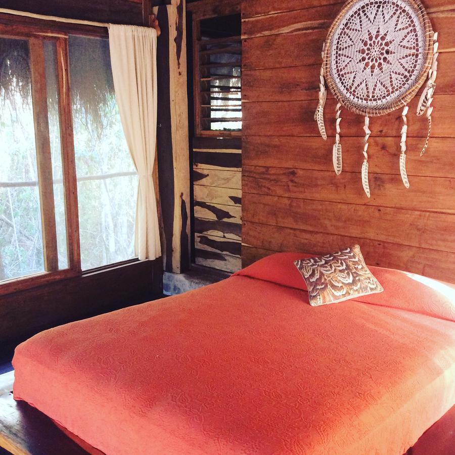 Escarabajo Rojo Bed & Breakfast Тулум Екстериор снимка