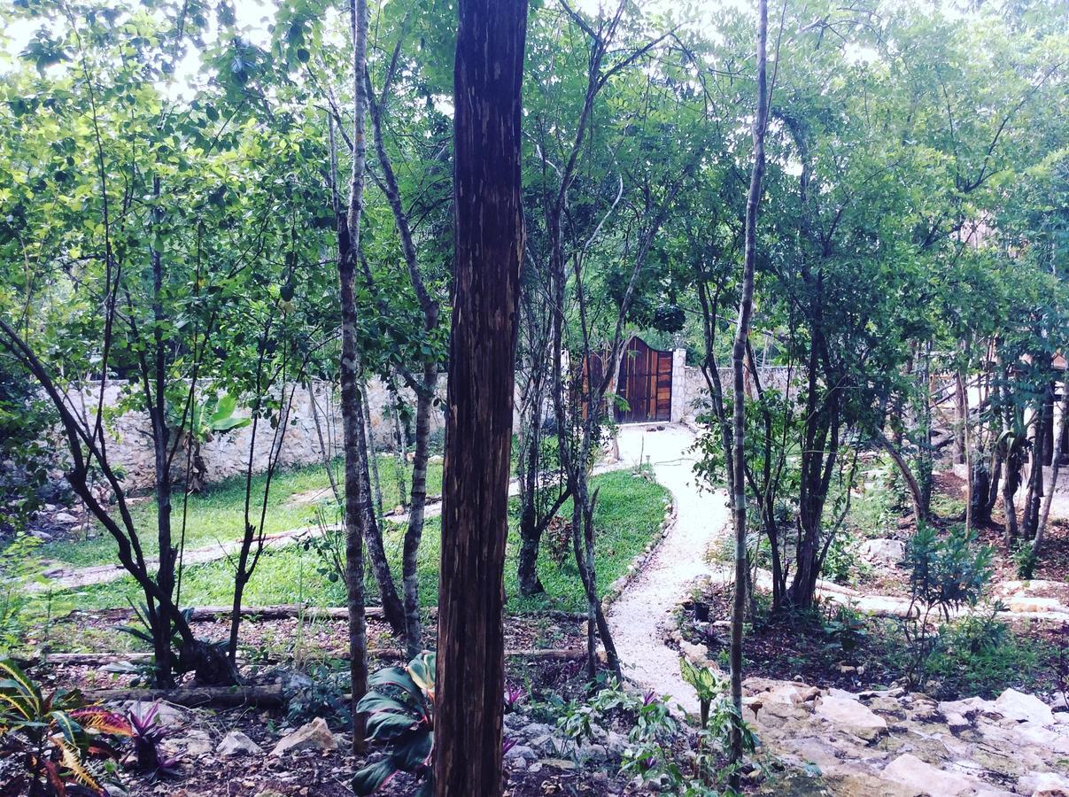 Escarabajo Rojo Bed & Breakfast Тулум Екстериор снимка