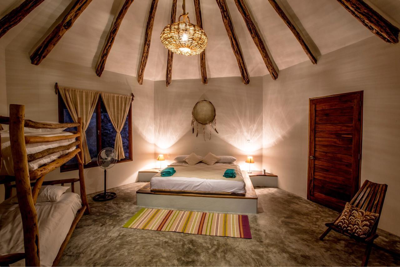 Escarabajo Rojo Bed & Breakfast Тулум Екстериор снимка